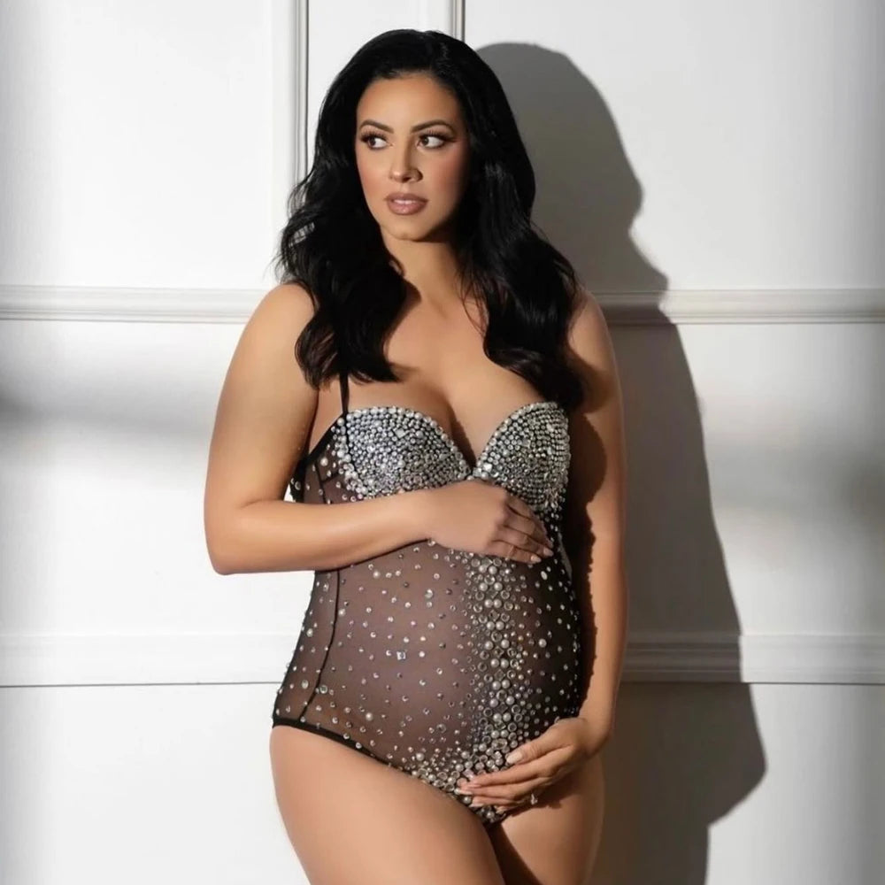 💎 Luxuriöser Schwangerschafts-Body – Strass & Perlen für Fotoshootings