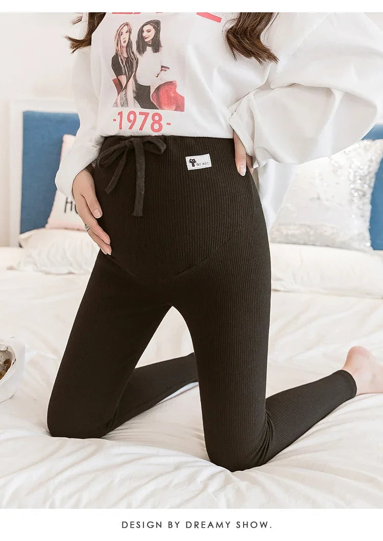 ✨ Schwangerschafts-Leggings – Dünn, weich & anpassbar an den Babybauch