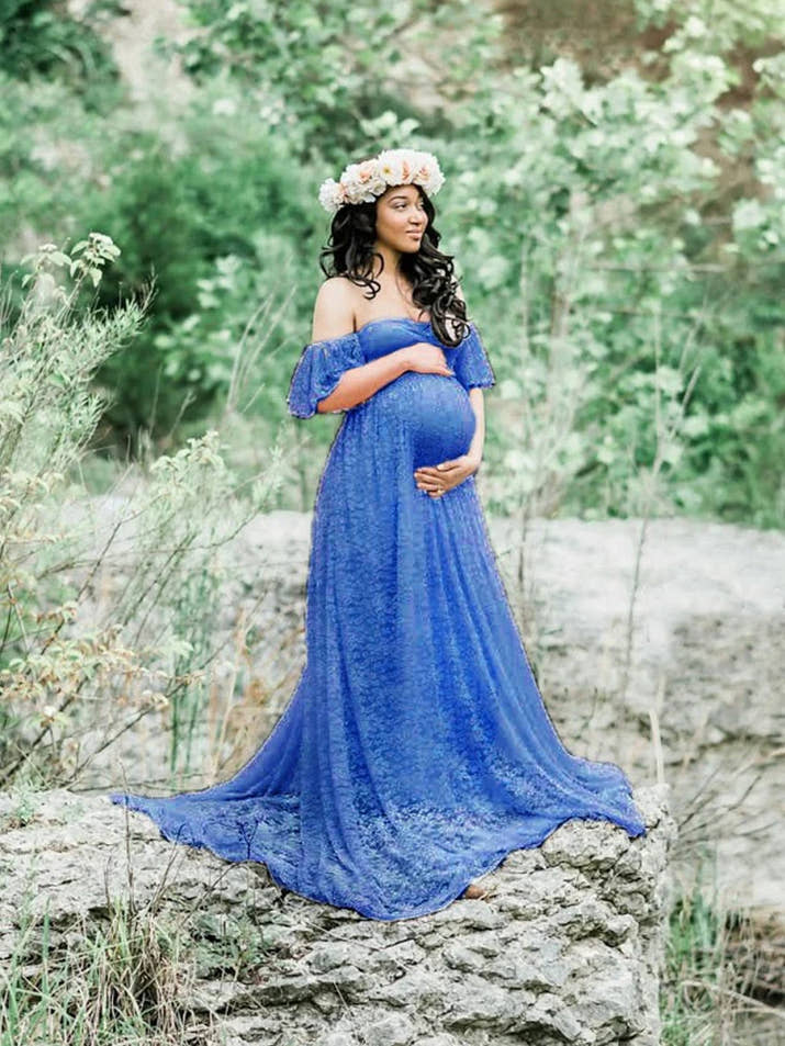 Perfekt für Fotoshootings, Hochzeiten oder besondere Anlässe – dieses elegante schulterfreie Spitzenkleid verwandelt dich in die strahlende Mama, die du bist!